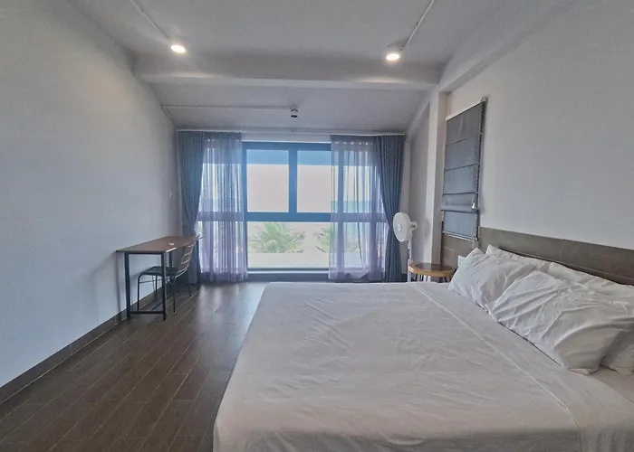 Beachfront Garden Biệt thự *